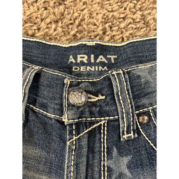Ariat (Womens 27R) Boyfriend Denim Star print Shorts Altered Cut - Picture 5 of 7